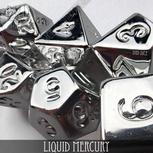 Shiny silver 7-dice set, Liquid Mercury variant, for DND.