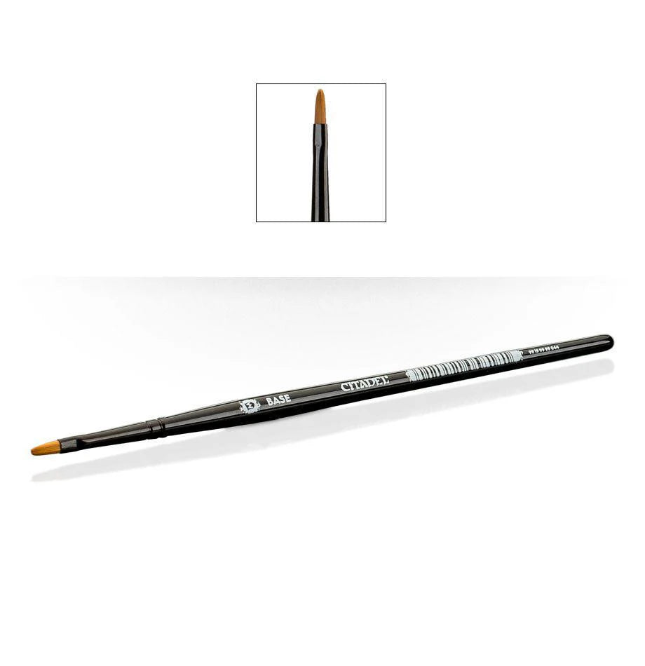 Citadel Medium Base Brush with synthetic bristles and pointed tip on a white background.