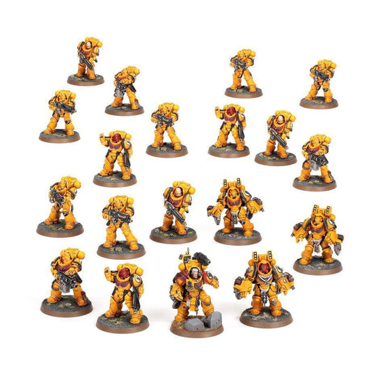 Eighteen Imperial Fists Bastion Strike Force Gravis-armoured models on round bases.