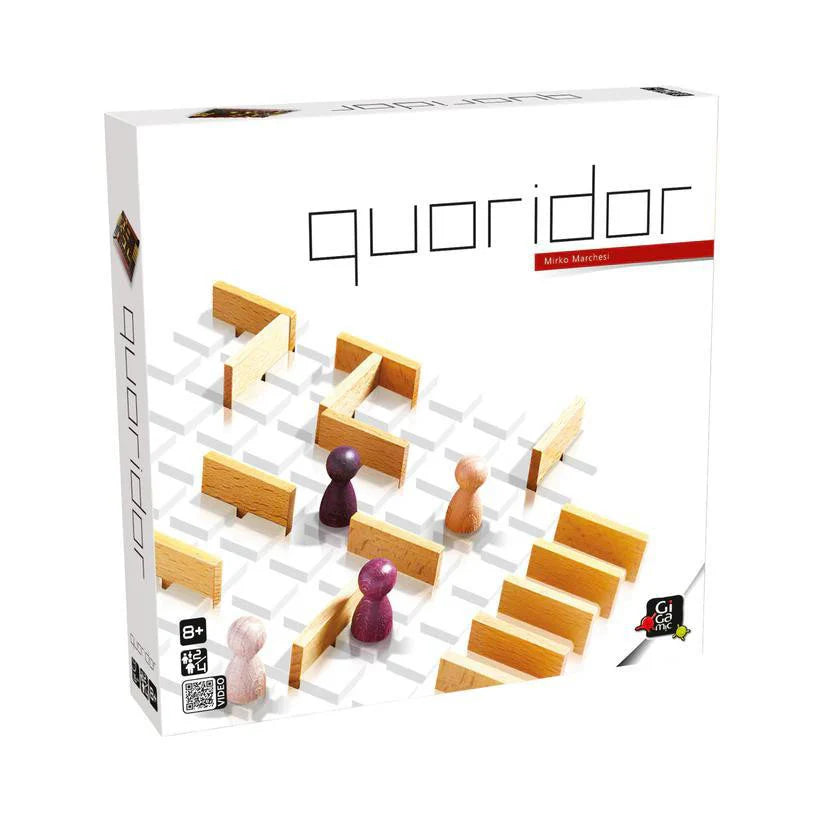 Quoridor board game box with wooden pawns and walls displayed on a grid board.